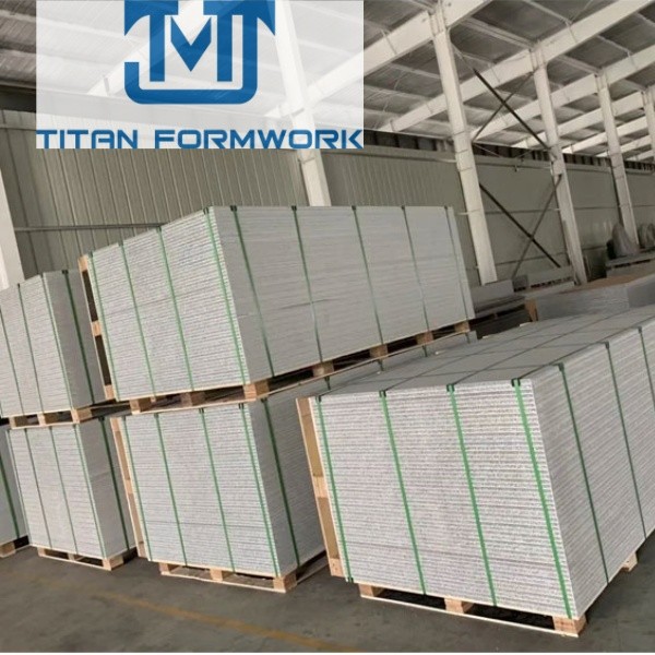 Premium Reusable Four-Sided Edge Sealed PVC Plastic Construction Formwork suppliers
